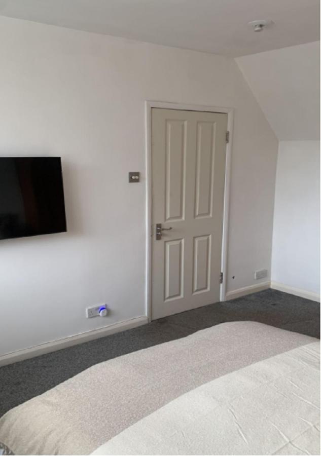 Wandsworth, South London Deluxe King Room 4 Екстер'єр фото