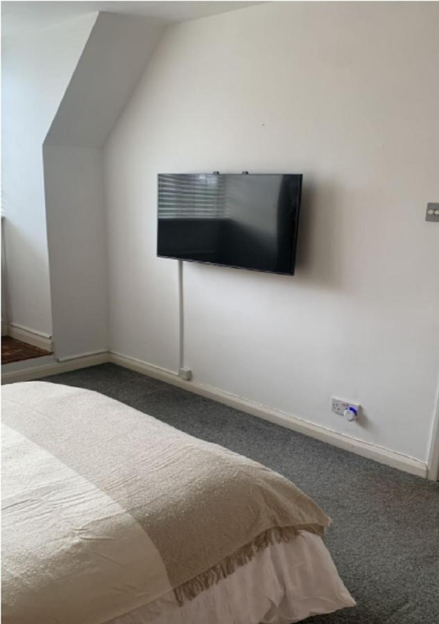 Wandsworth, South London Deluxe King Room 4 Екстер'єр фото