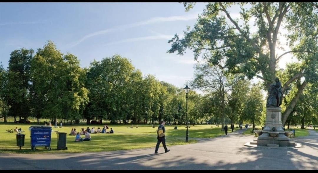 Wandsworth, South London Deluxe King Room 4 Екстер'єр фото